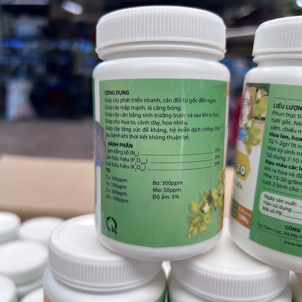 Phân NPK Tám Ngọc 20-20-20 giai đoạn sinh trưởng