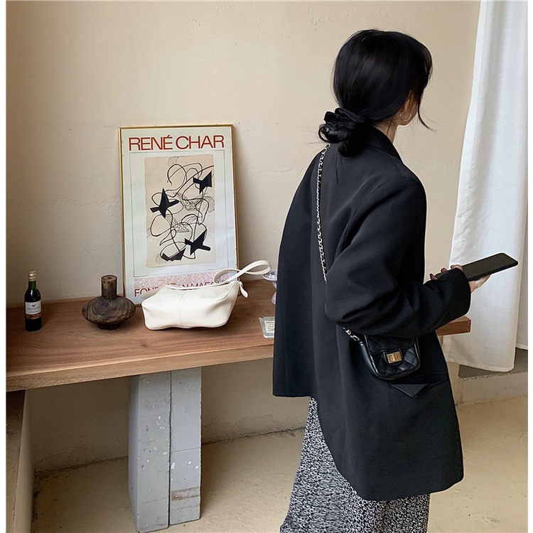 Áo khoác blazer tay dài dáng rộng màu đen/ trắng dễ phối đồ phong cách Hàn Quốc thời trang cho nữ | BigBuy360 - bigbuy360.vn