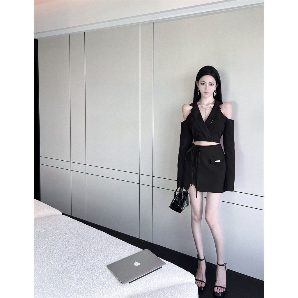 Set Áo Váy + Áo Khoác Cardigan Trễ Vai Tay Dài Thời Trang Cho Nữ