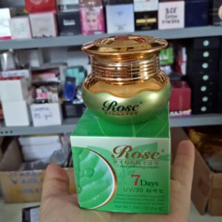 Kem dưỡng da tinh chất trà xanh 7days