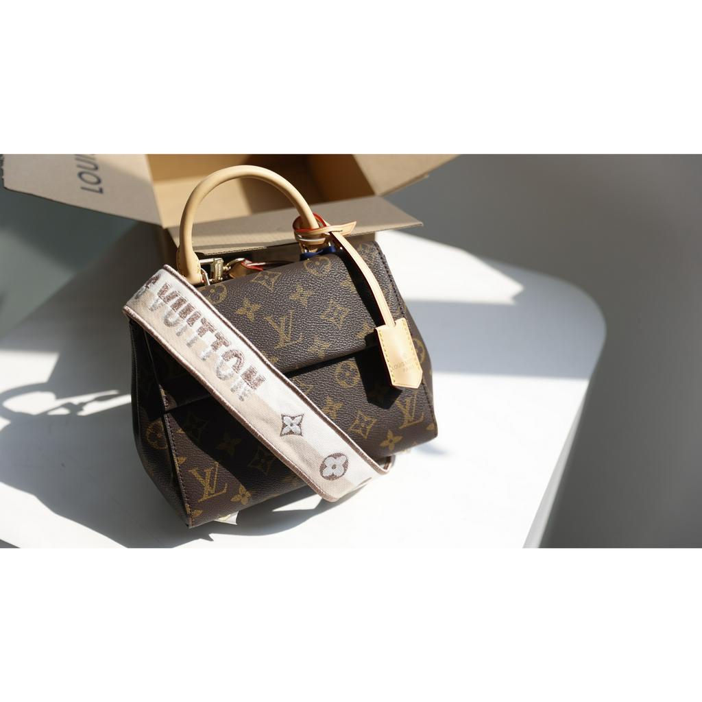 Túi Xách Nữ Dáng Luny Hoa Nâu, Túi Đeo Chéo Luny Mini Màu Nâu Sang Trong Cá Tính Dây Bảng To