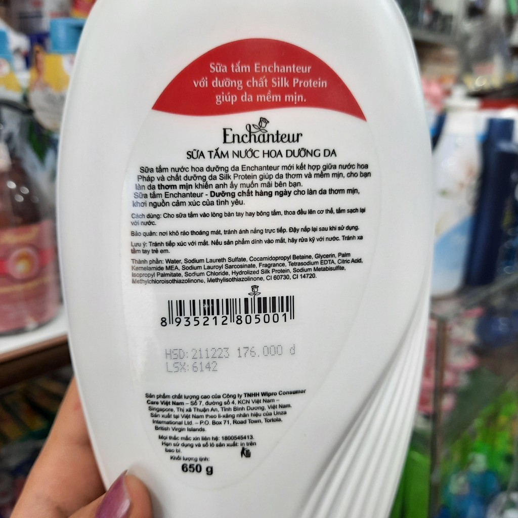 Sữa tắm Enchanteur Deluxe Sentation dưỡng da hương nước hoa Pháp 650g
