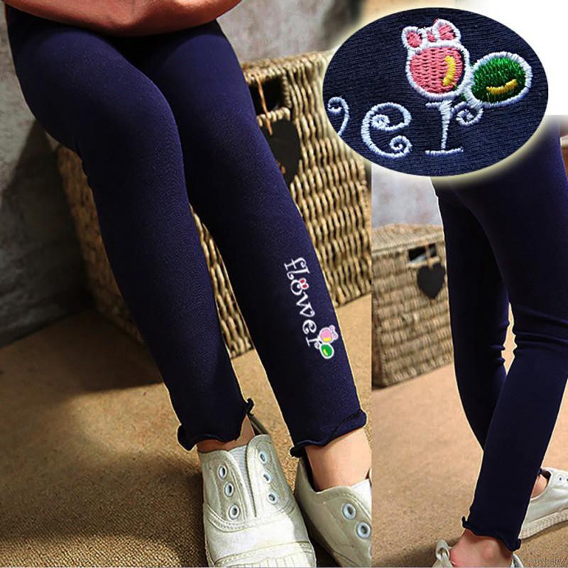 Vớ chân legging phối hoa cho bé gái phong cách mùa thu dễ thương