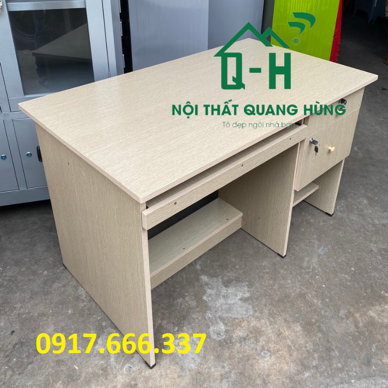 Bàn làm việc văn phòng có ngăn kéo bàn phím mới
