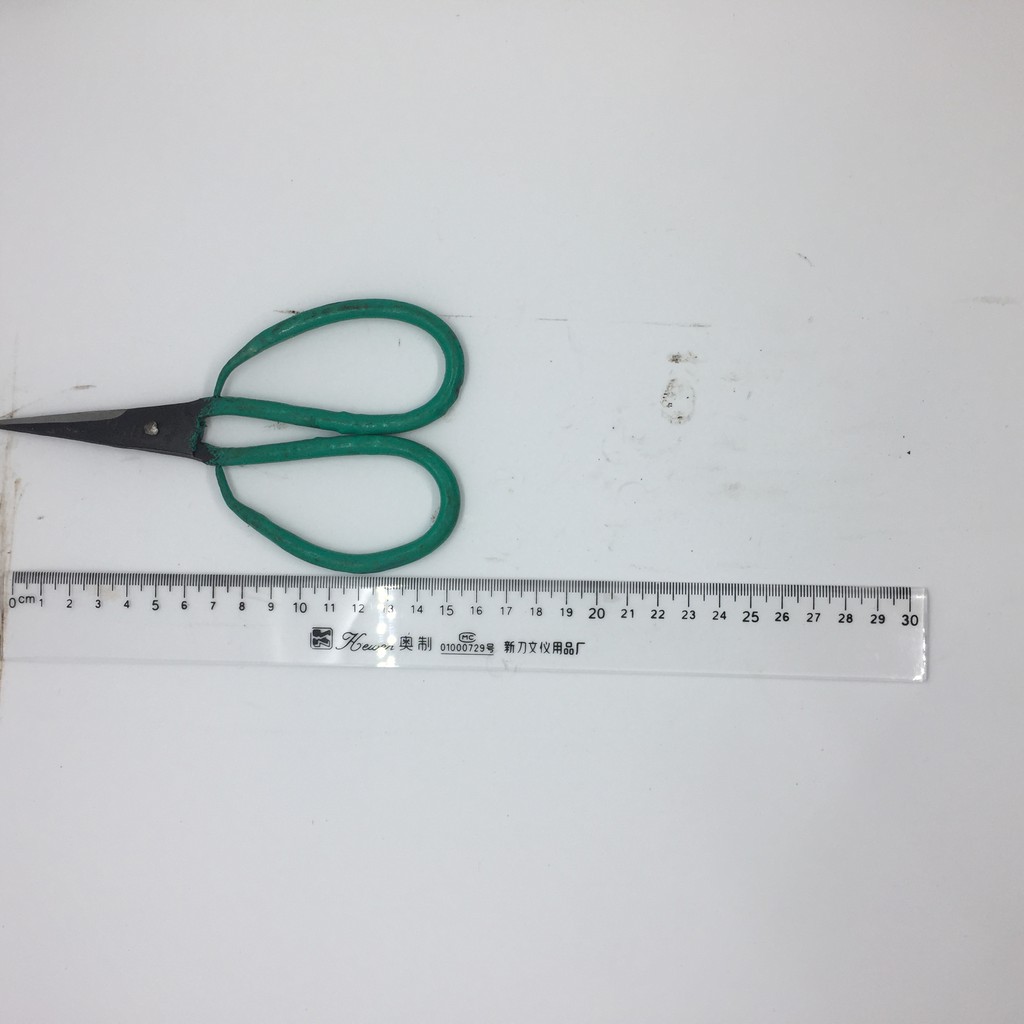 Kéo 7 cm chuyên để cắt chỉ cắt giấy các loại dây nhỏ làm bằng nhíp xe được sản xuất tại làng nghề Đa Sỹ-HL0034