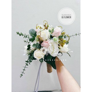 Hoa Cưới Cầm Tay Cô Dâu