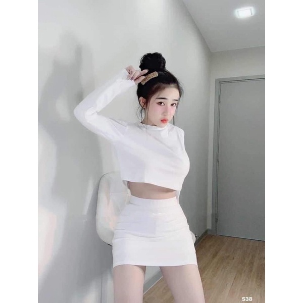 set áo croptop chân váy ôm body siêu yêu