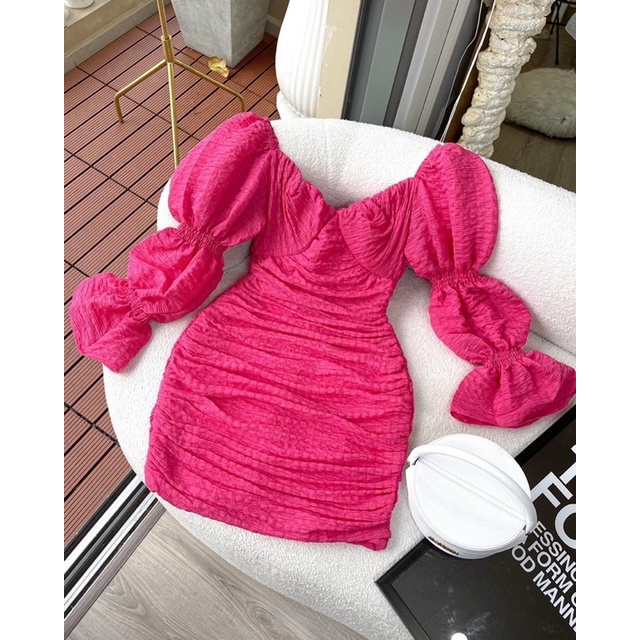 Đầm body nhún tay phồng