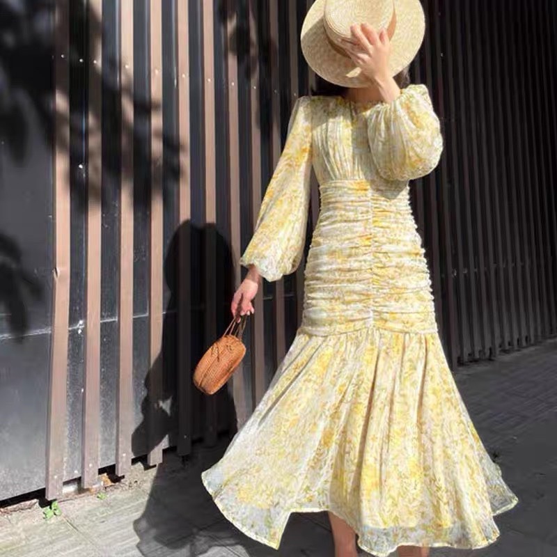 ⚡️HAI LỚP⚡️Đầm hoa đuôi cá xếp ly eo màu vàng