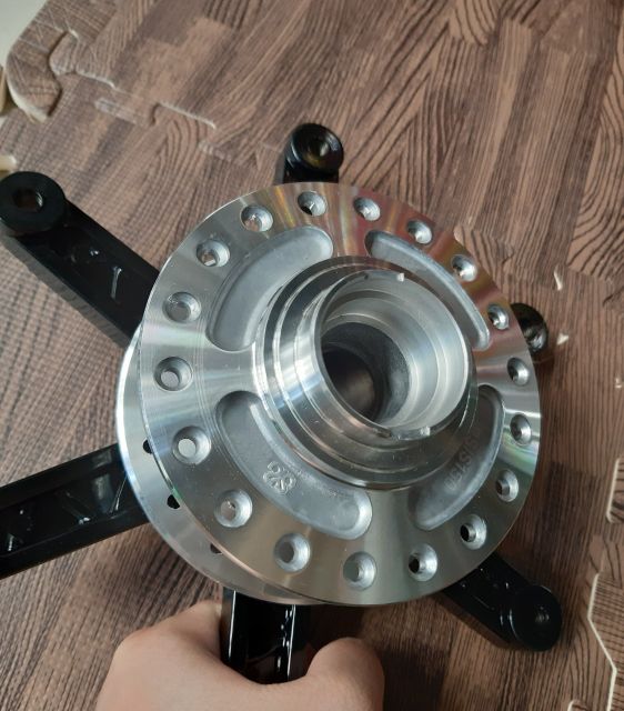 Căm  Đùm  mạ crom dành cho SONIC kèm bát bắt đĩa trước như hình đảm bảo gắn như zin