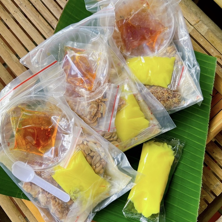 Combo 3 bịch bánh tráng dẻo sốt bơ Tomyum