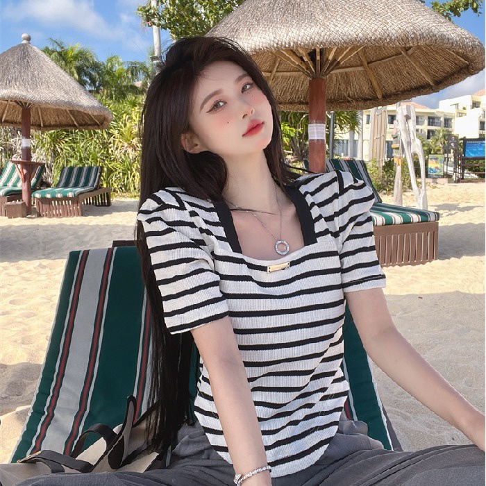 Áo dệt kim ZHELIHANGFEI tay ngắn cổ vuông họa tiết kẻ sọc bắt mắt phong cách trẻ trung cho nữ