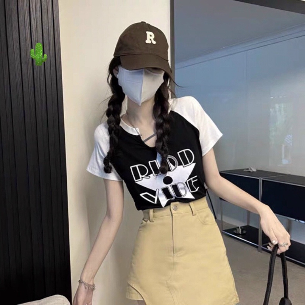 Áo croptop tay ngắn phối màu cổ khoét u in họa tiết siêu hot hit