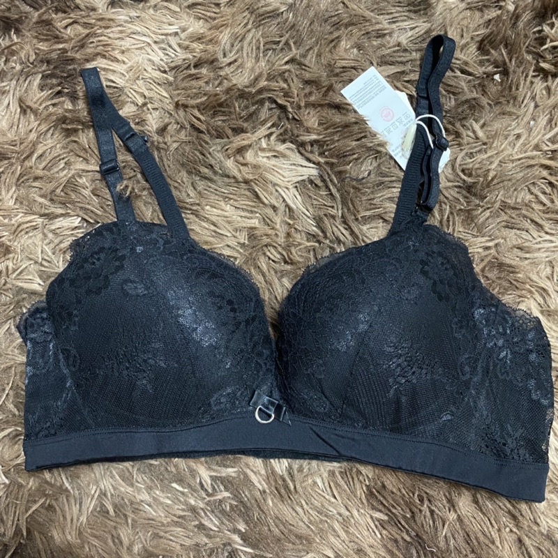 Áo lót nâng ngực chất đúc còn thừa mầu và size shop thanh lý xả lỗ | BigBuy360 - bigbuy360.vn