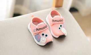 Giầy quai dán ốc sên