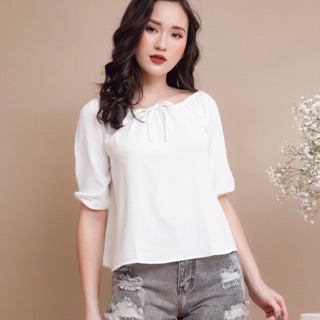 Áo croptop bẹt vai rất xinh