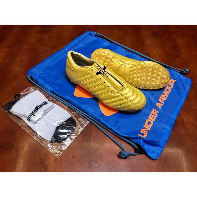 Giày Đá Bóng 3 sọc đế trong màu vàng đồng