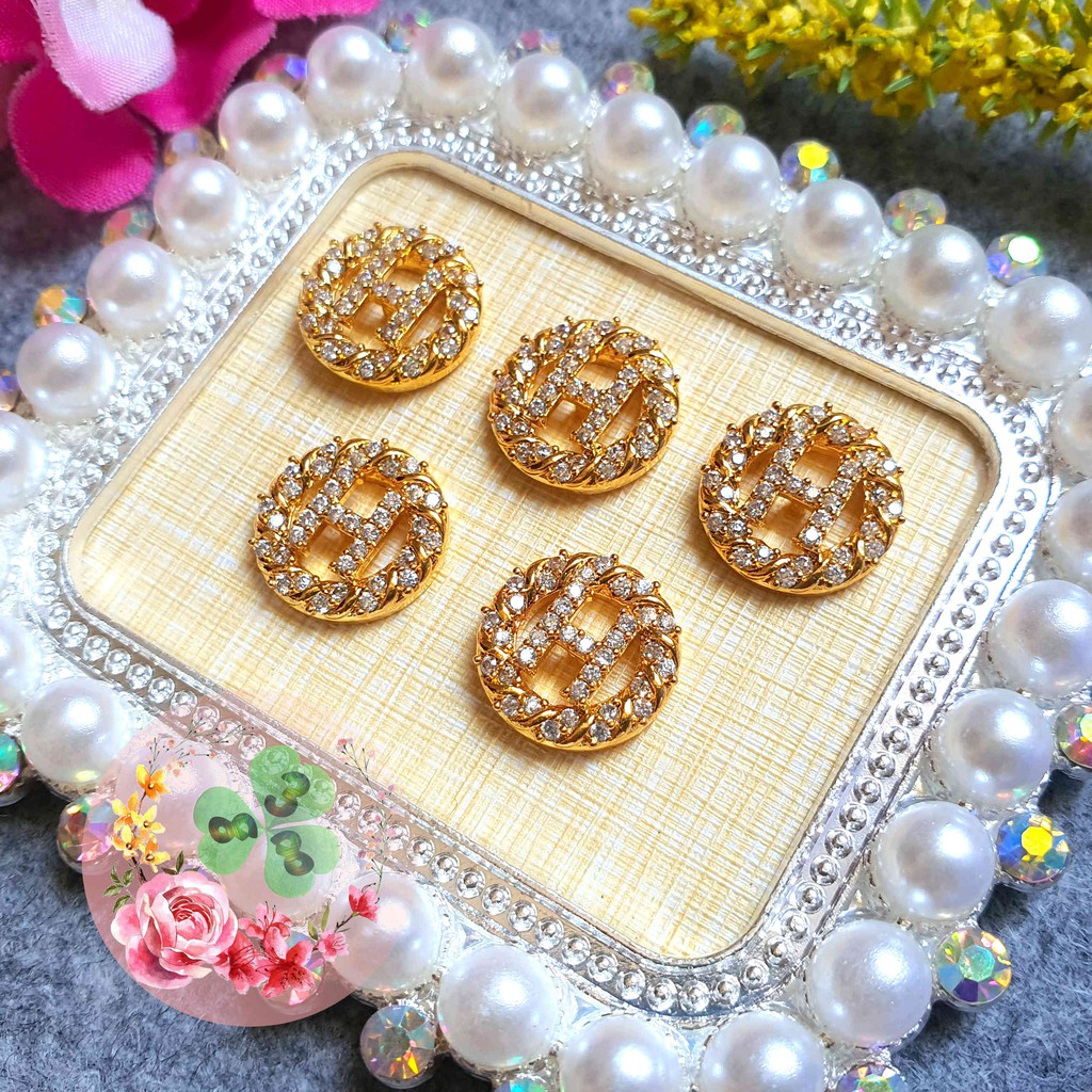 Mã SR014 . Charm kim loại dòng cao cấp đính đá trang trí móng siêu xinh.