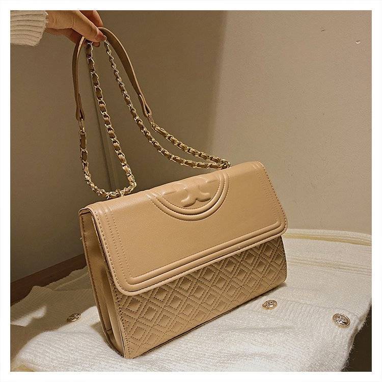 Túi Đeo Chéo Da Mềm Dáng Vuông Nhỏ Phối Dây Xích Thời Trang 2021 Cho Bạn Gái