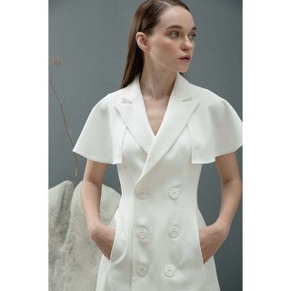 COCOSIN - Đầm Vest Trắng Đính Nút