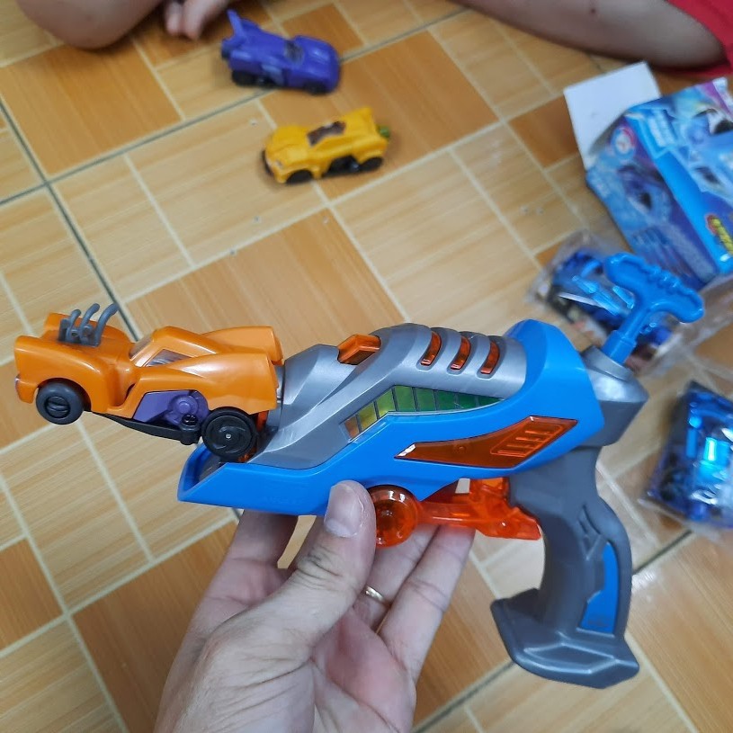 Mô hình tay đua siêu hạng Bộ xe đua và bệ phóng cơ bản Bolt Sấm Chớp đồ chơi trẻ em