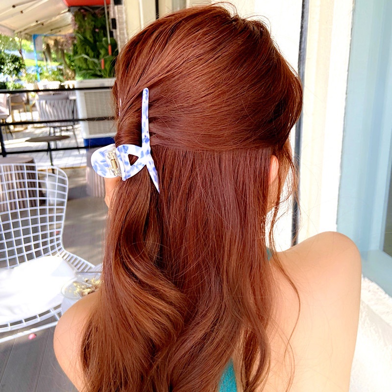 Kẹp gắp tóc càng cua họa tiết gốm sứ màu xanh dương và trắng phong cách Trung Hoa cho nữ