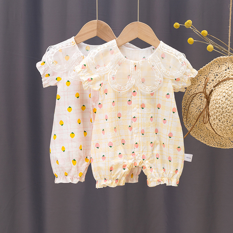 Bộ áo liền quần dễ thương xinh xắn cho bé sơ sinh