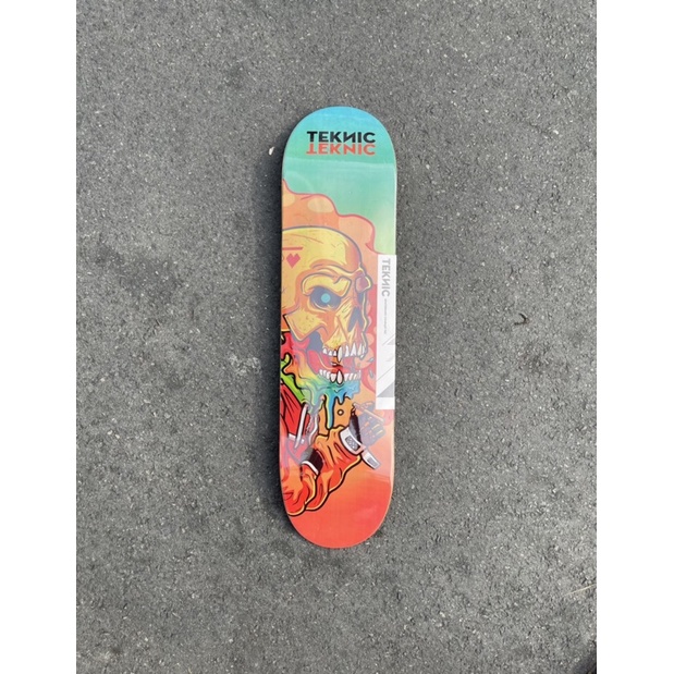 Ván Trượt Thương Hiệu TIKNIC ( Deck TIKNIC + Tặng Gripe )