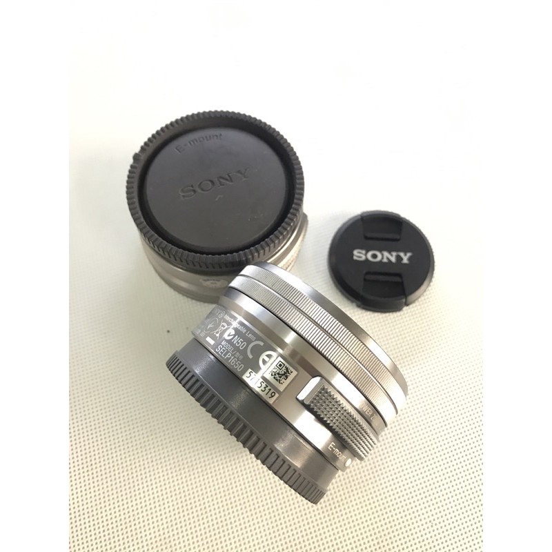 Ống kính Sony 16-50mm f/3.5-5.6 OSS (Cũ)