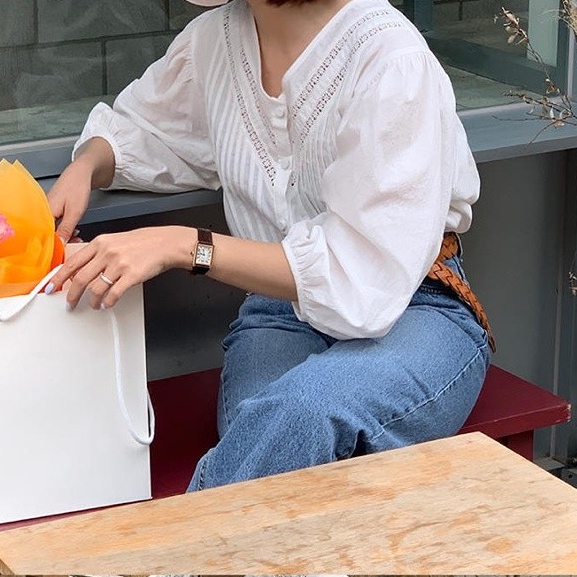 Áo Nữ Tay Lửng Cổ Chữ V Phối Ren Thời Trang Mùa Hè Mới