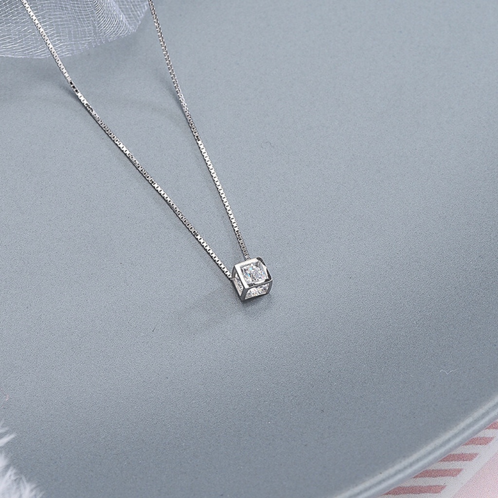 Dây Chuyền Bạc Dreamsilver Khối Vuông Lồng Diamond DC003