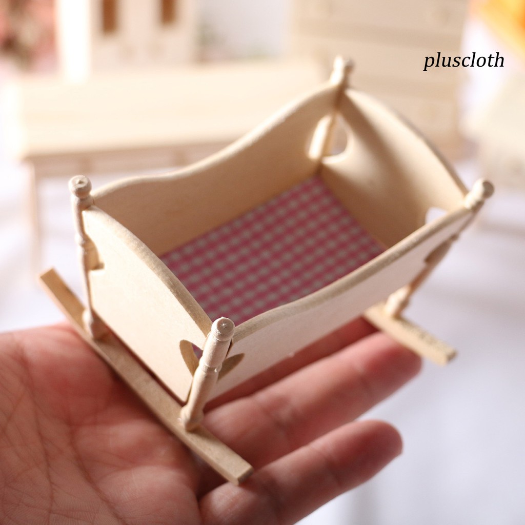 Tủ Gỗ Mini Trang Trí Phòng Búp Bê