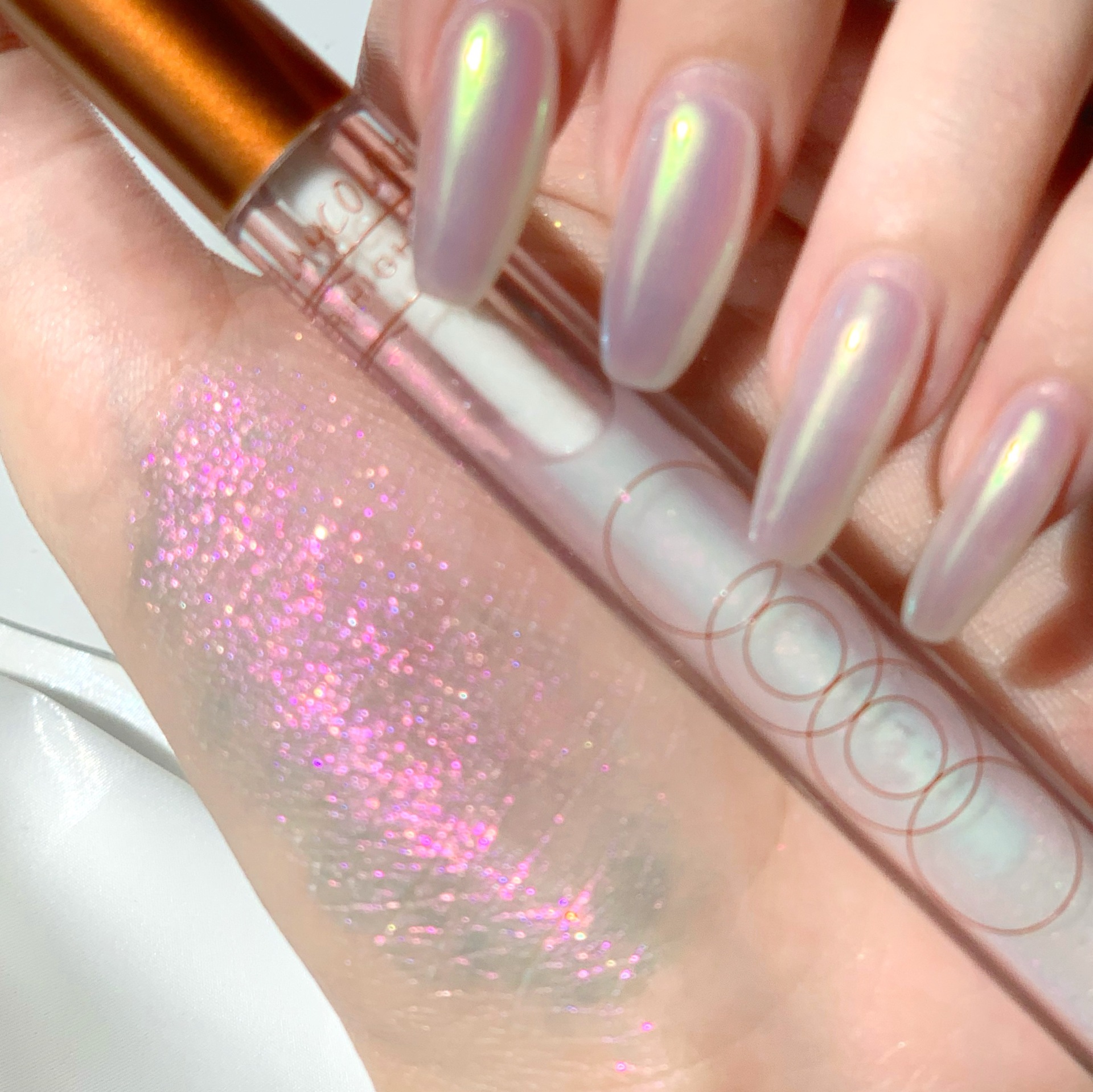 (Hàng Mới Về) Kem Bắt Sáng Dạng Lỏng Tạo Khối Lấp Lánh Chống Thấm Nước | BigBuy360 - bigbuy360.vn