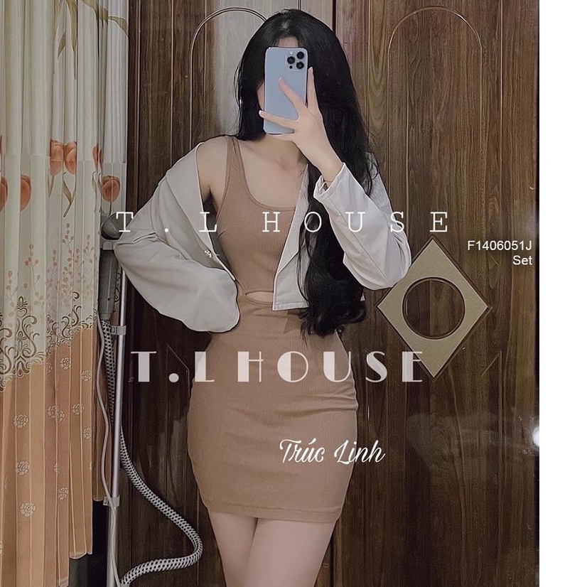 Set áo khoác vest croptop tay dài+ đầm body khoét eo sát nách!