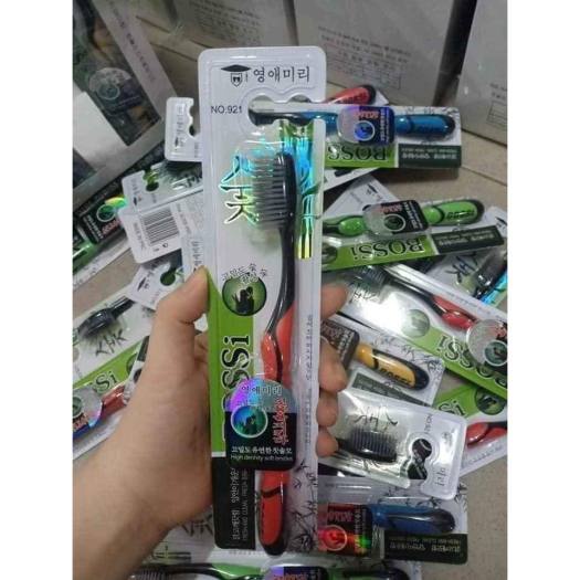 Bàn Chải Đánh Răng Than Tre Hoạt Tính BOSSI Siêu Mềm Giảm Ê Buốt Nhập Khẩu, Bàn chải đánh răng Hàn Quốc làm sạch tốt