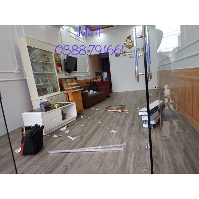 Miếng dán sàn nhà PVC giả gỗ kèm video thực tế | BigBuy360 - bigbuy360.vn