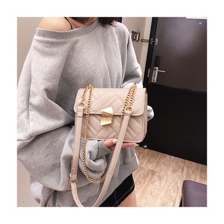 Túi xách nữ khóa xoay