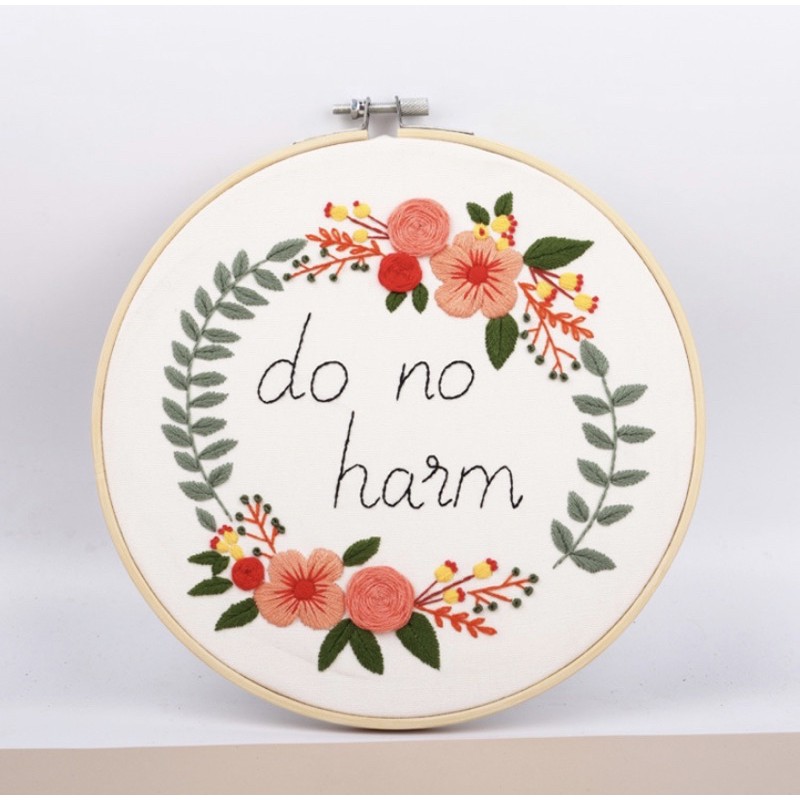 Set thêu hiện đại Embodery gồm vải in sẵn + chỉ thêu màu