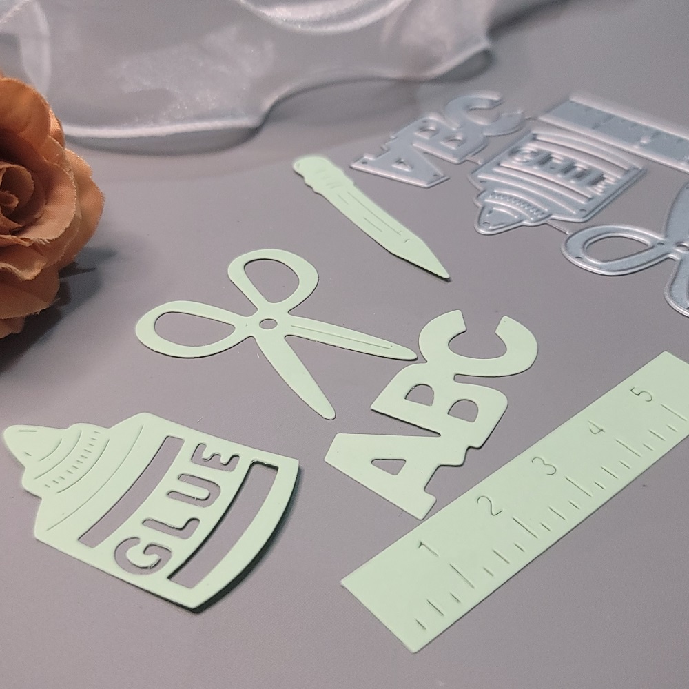 Khuôn Cắt Giấy Kim Loại Hình Văn Phòng Phẩm