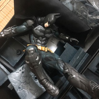 Mô hình Batman Arkham Knight artfx 1/10