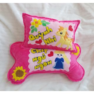 Bộ 2 gối handmade cho bé ngựa và elsa