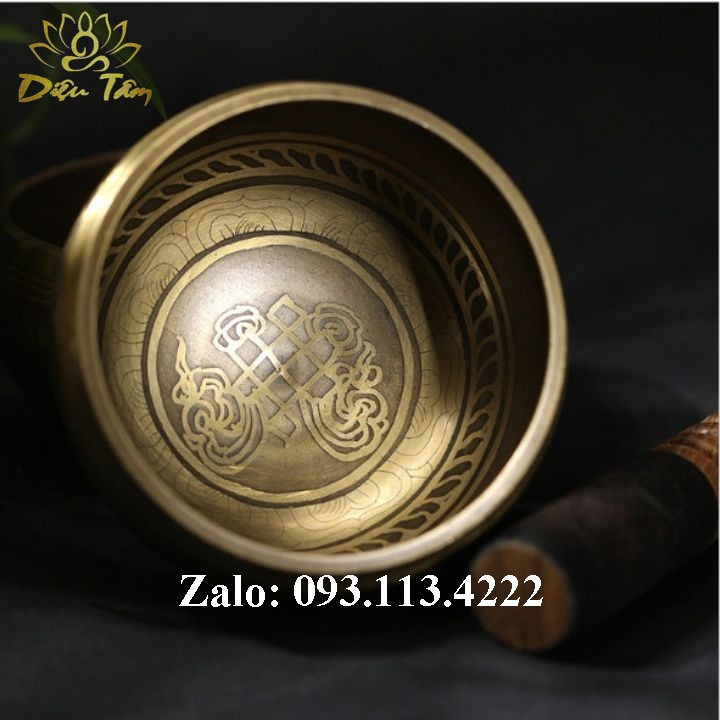 Chuông xoay Nepal đồng vàng đường kính 10.5 cm - vàng sáng kèm dùi bọc vải