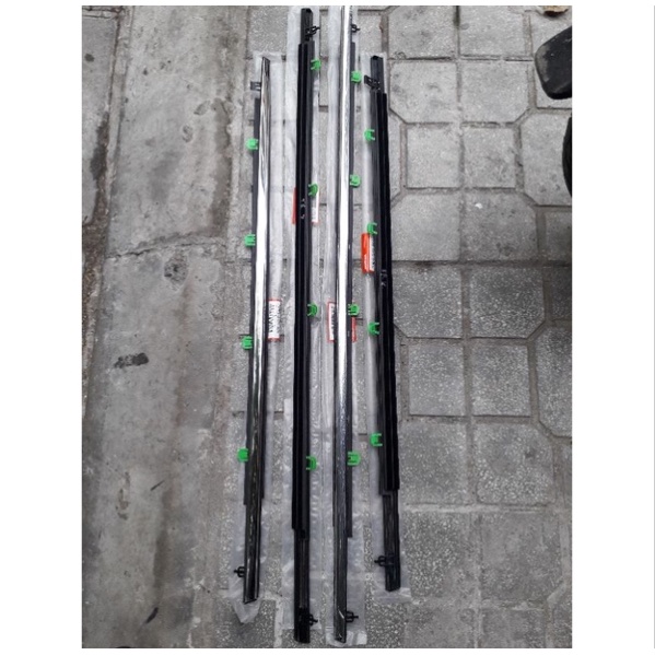 Nẹp chân kính Honda CRV 2008,2009,2010,2011