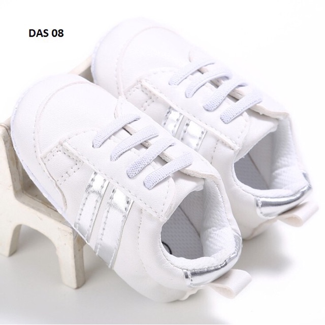 Giày tập đi ADIDAS cho bé yêu