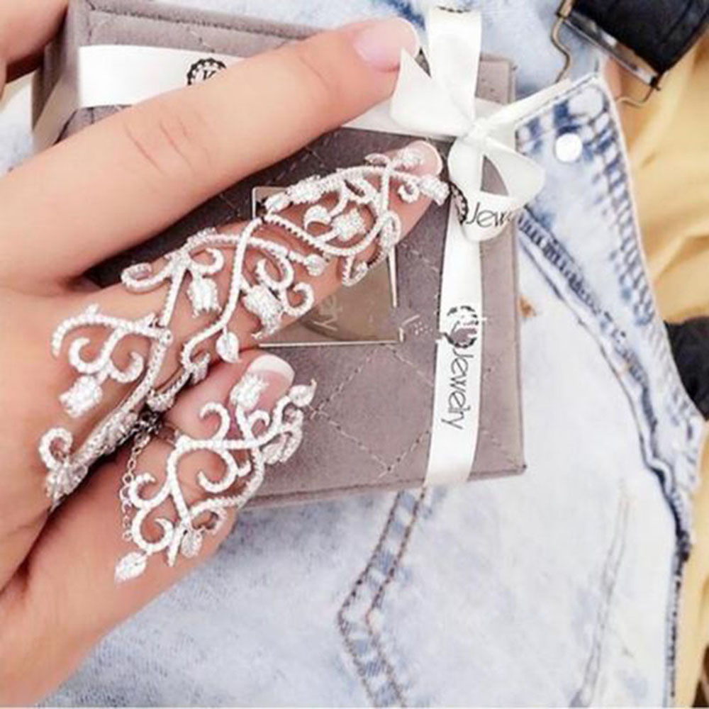 Bộ nhẫn dài bằng nhựa phủ 2 ngón tay thiết kế phong cách Gothic