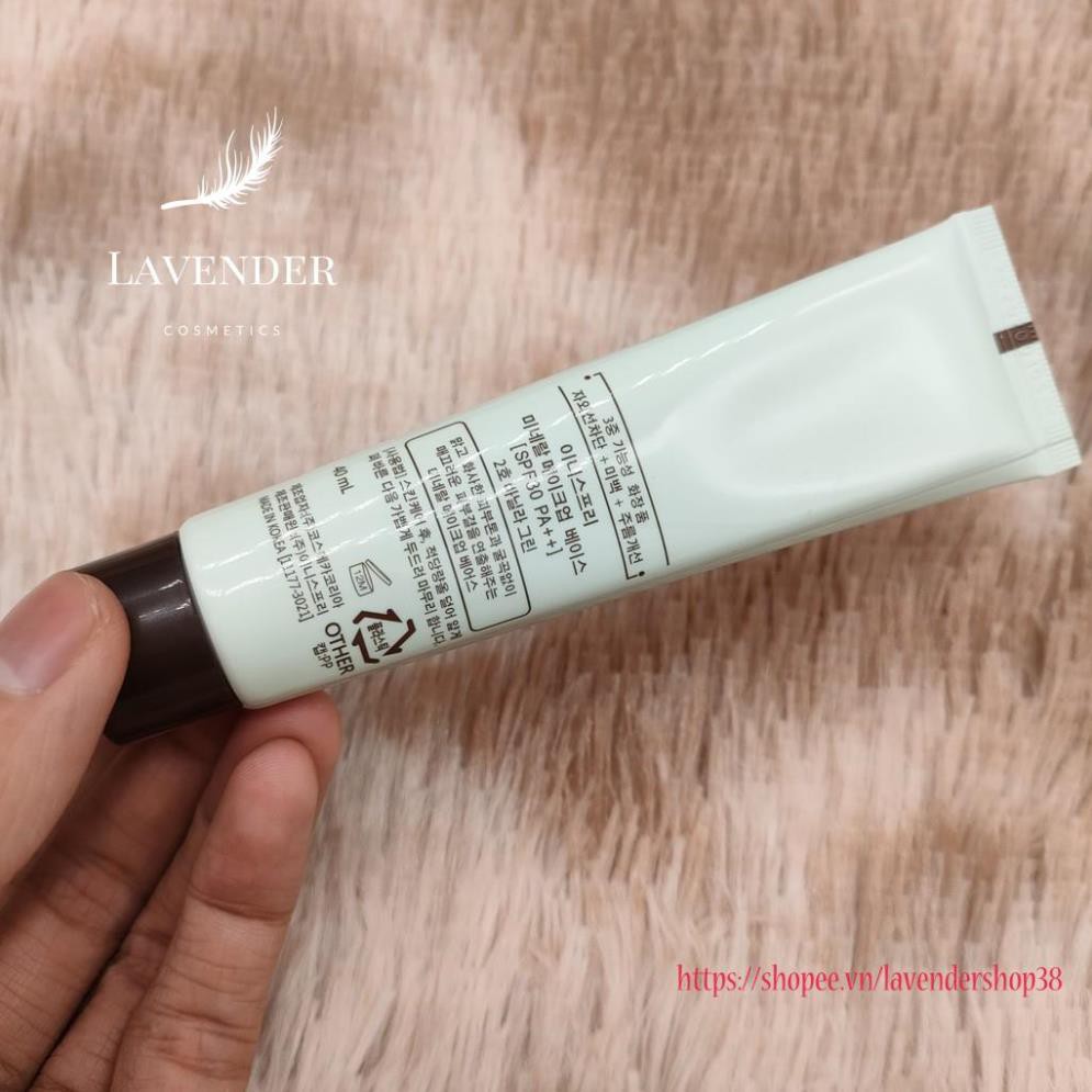 Kem Lót 4 Trong 1 Innisfree Mineral Make Up Base SPF30/PA++ 40ml điều chỉnh hiệu ứng tone da thiết yếu trong trang điểm