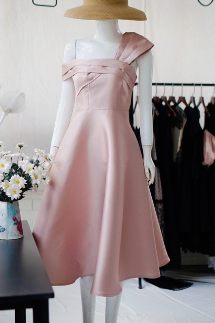 Đầm dự tiệc cao cấp lệch vai tafta nhũ | BigBuy360 - bigbuy360.vn