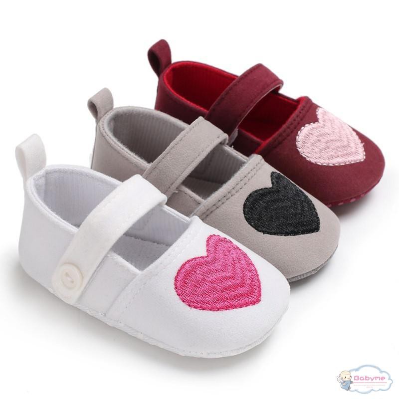 Giày búp bê thêu hình trái tim xinh xắn cho bé
