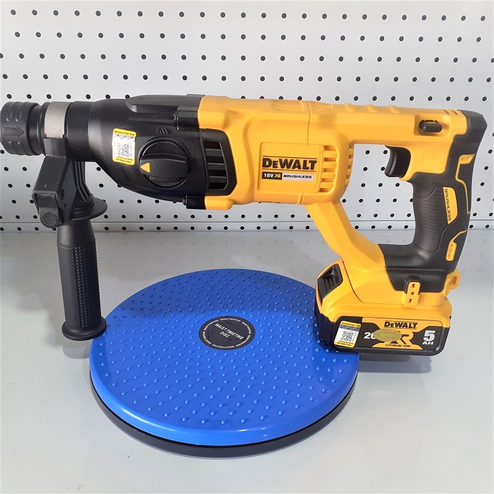 Máy khoan cầm tay 18V-BL 3 chức năng Dewalt DCH133N-KR (chưa có pin và sạc)