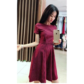 Váy kẻ ca rô